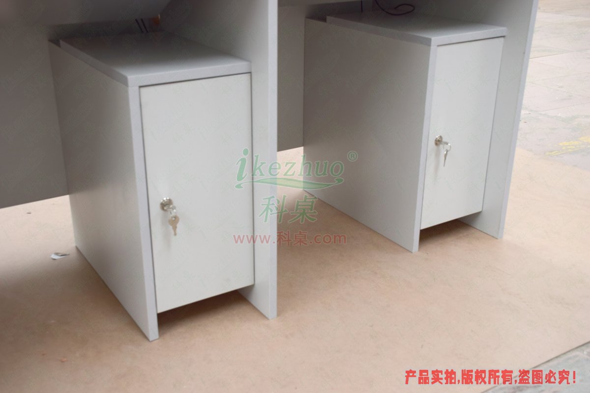 科桌家具,手動翻轉(zhuǎn)器,翻轉(zhuǎn)器電腦桌,箱體翻轉(zhuǎn)器,箱體翻轉(zhuǎn)器電腦桌 科桌家具,手動翻轉(zhuǎn)器,翻轉(zhuǎn)器電腦桌,箱體翻轉(zhuǎn)器,箱體翻轉(zhuǎn)器電腦桌